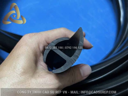 Ron Cao Su Cửa Thùng Xe Tải Chống Va Đập