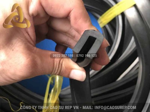 Ron Cao Su Chịu Nhiệt Trong Cuộc Sống Hàng Ngày